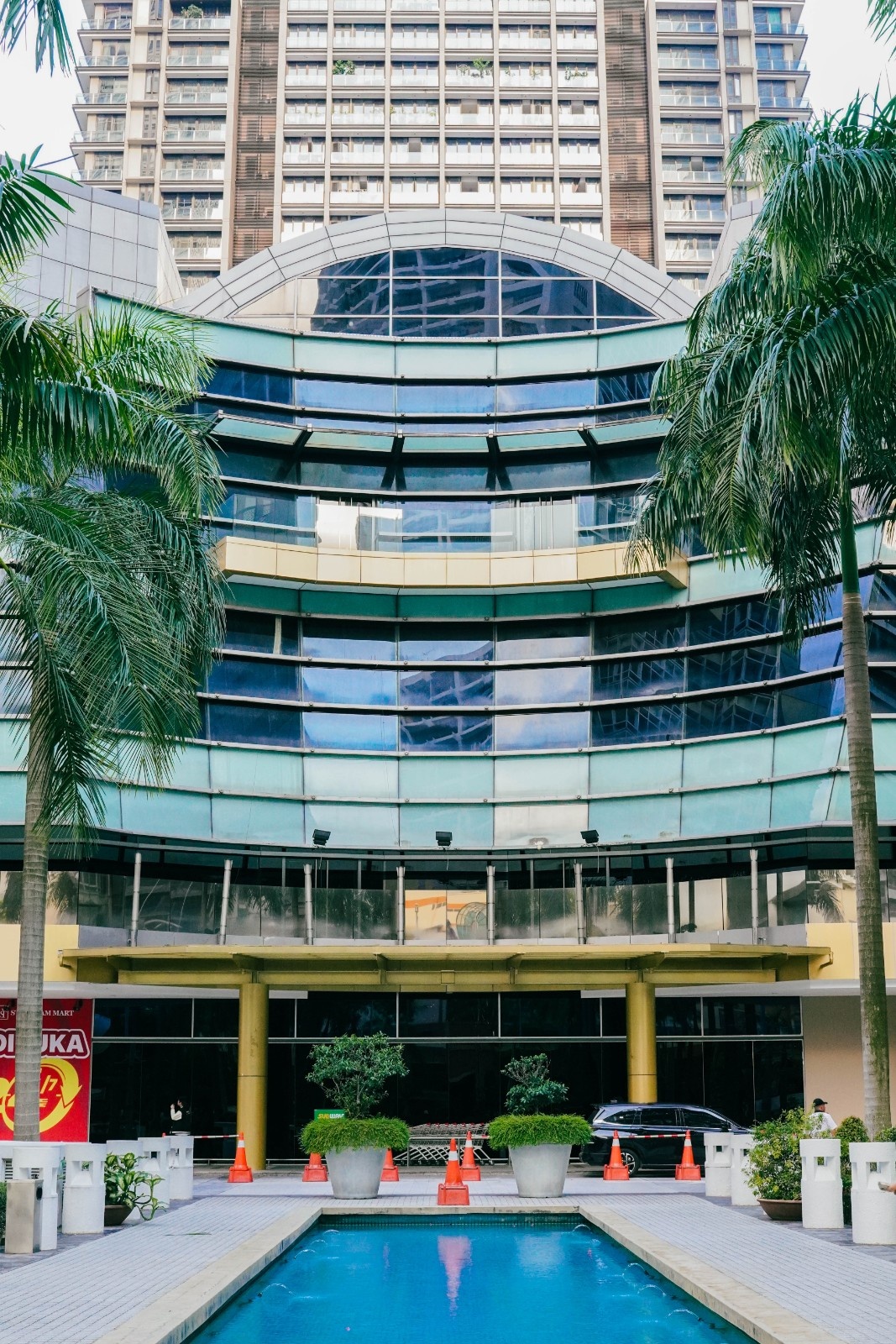 Jakel Square Building
